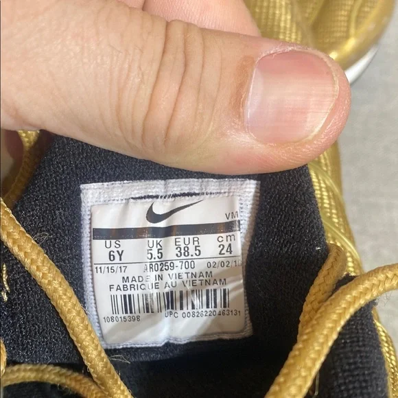 Nike Air Max Plus TN BG Metallic Gold Red Reflective AR0259-700 Youth US Size 7Y - Picture 7 of 12